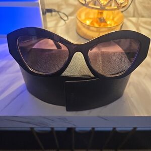 SP2 - Prada Black Sunglasses